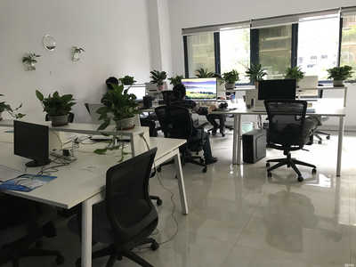 南京左支右商务信息咨询 企业战略决策的智慧外脑